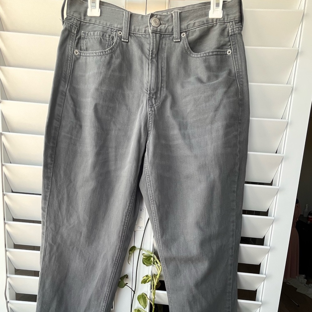 grey american eagle mom jeans
